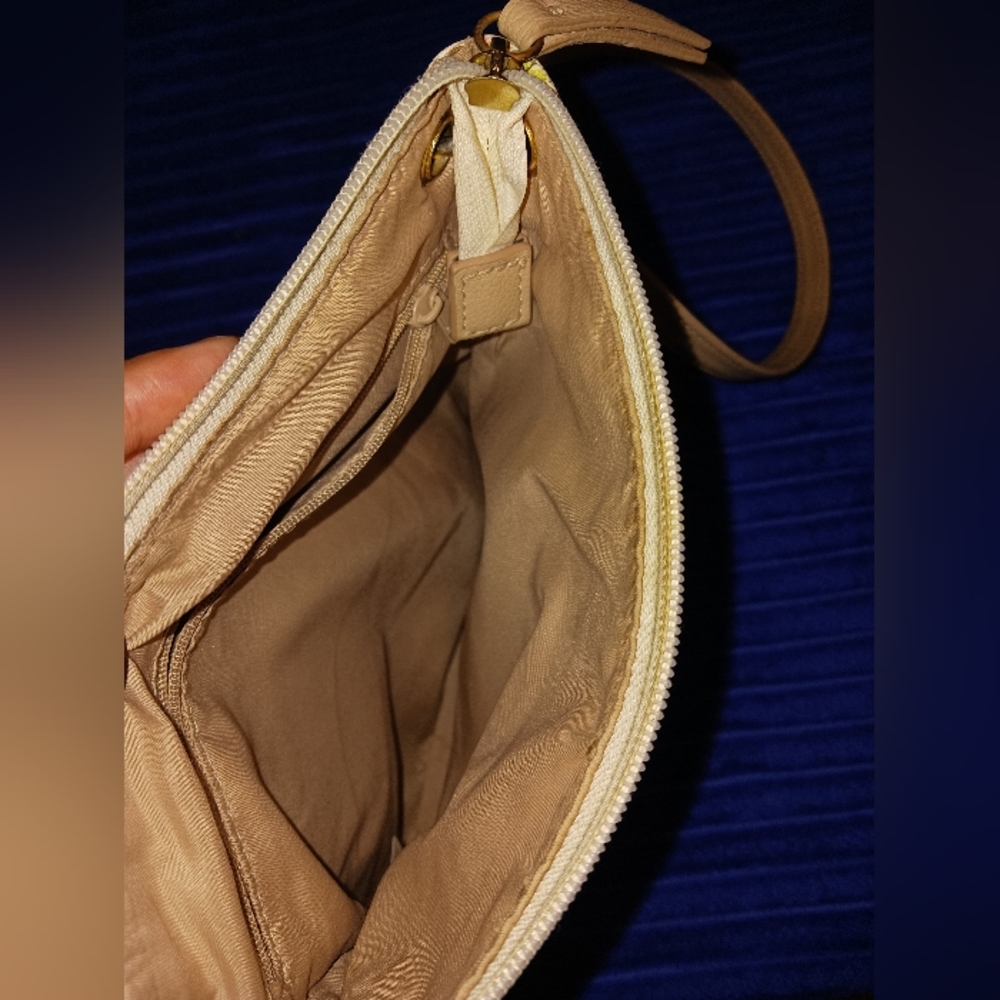 Purse - Picture 4 of 5